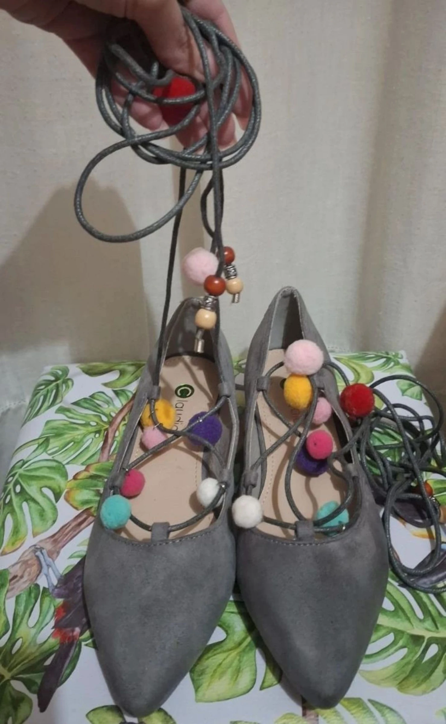 Manoletinas Grises con Pompones Multicolores limite edition Y2K – photo 3